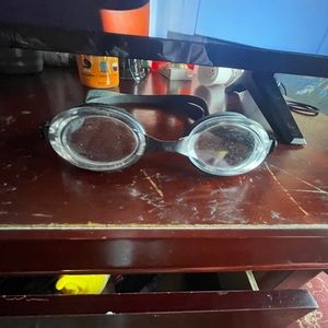 Black bass, clear screen goggles